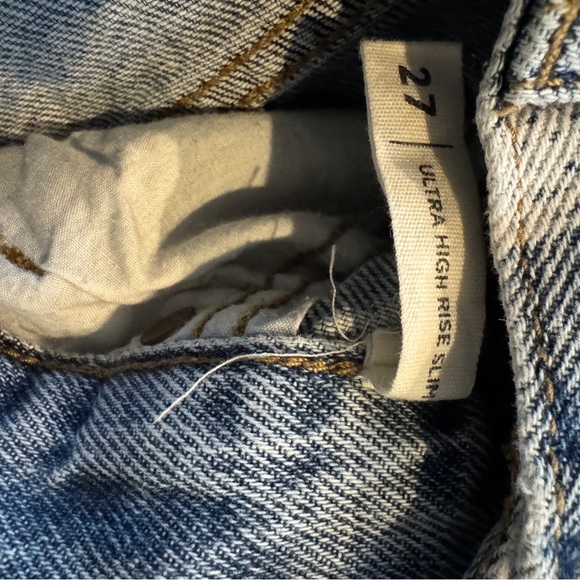 PacSun High-Rise Blue Denim Jeans with White Butterfly Print - Picture 3 of 3